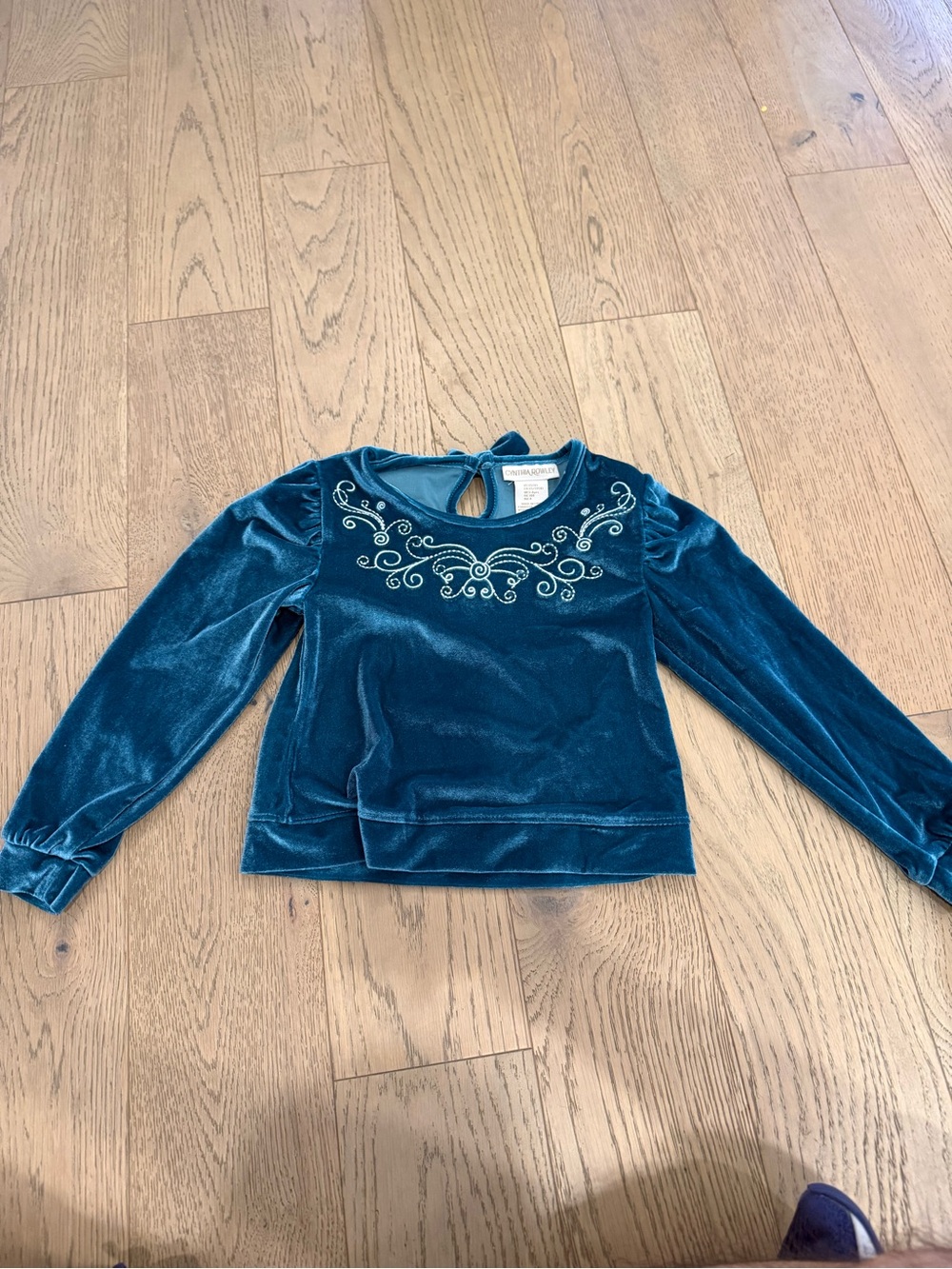 Cynthia Rowley Girls Velvet Top Size 4 Teal Blue Long Sleeve Embroidered